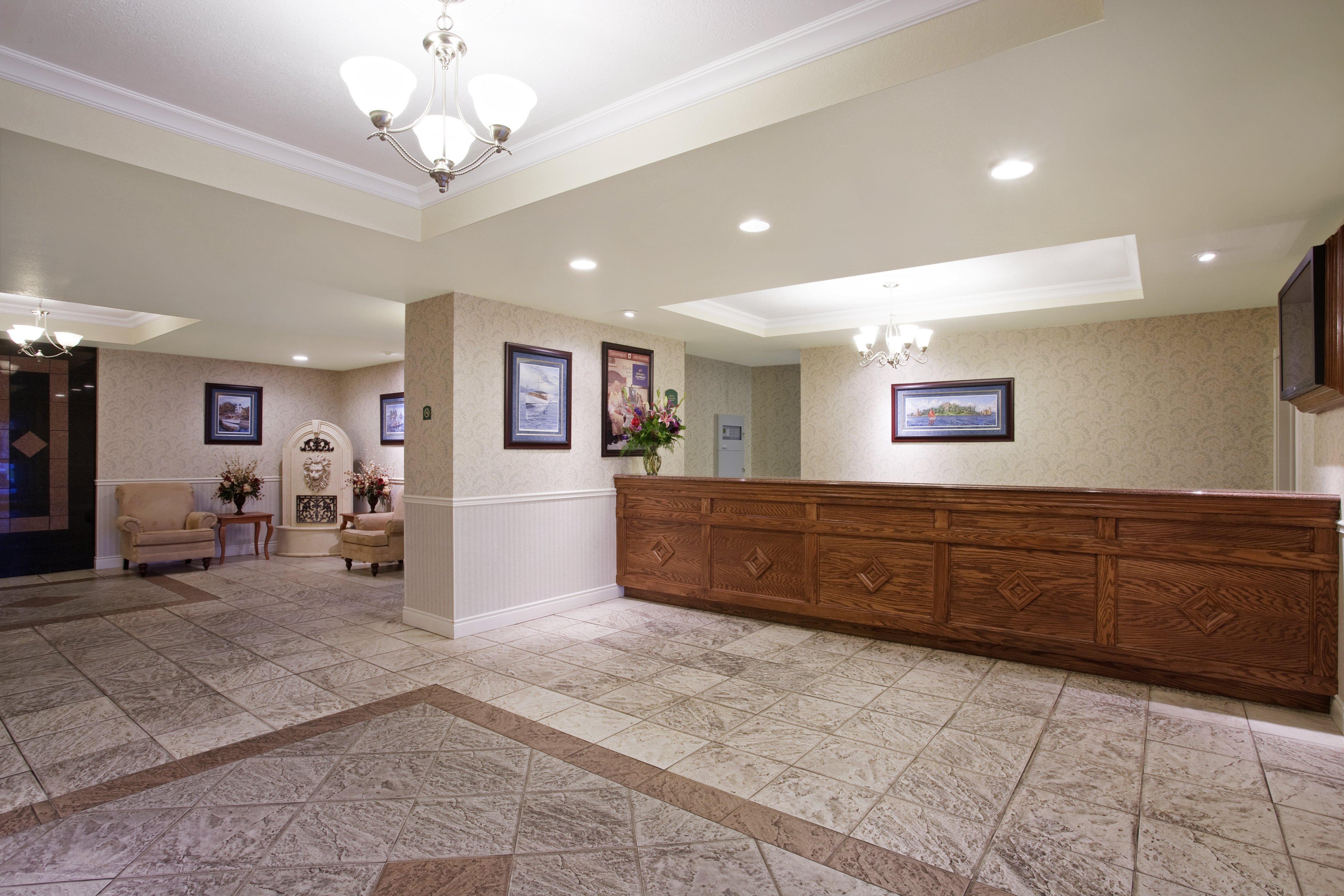 Holiday Inn Express Hotel & Suites 1000 Islands - Gananoque By Ihg Exterior foto