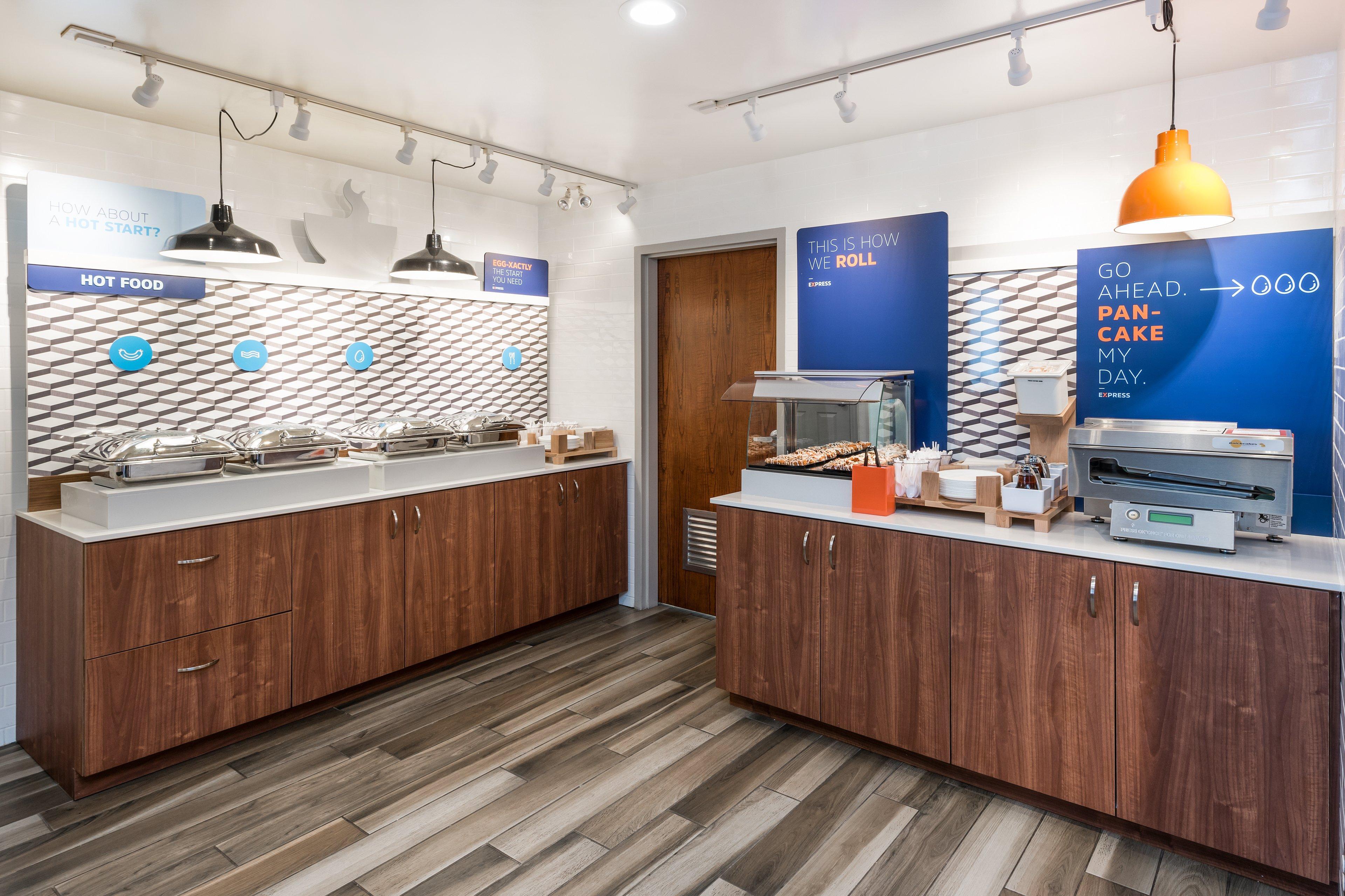 Holiday Inn Express Hotel & Suites 1000 Islands - Gananoque By Ihg Exterior foto
