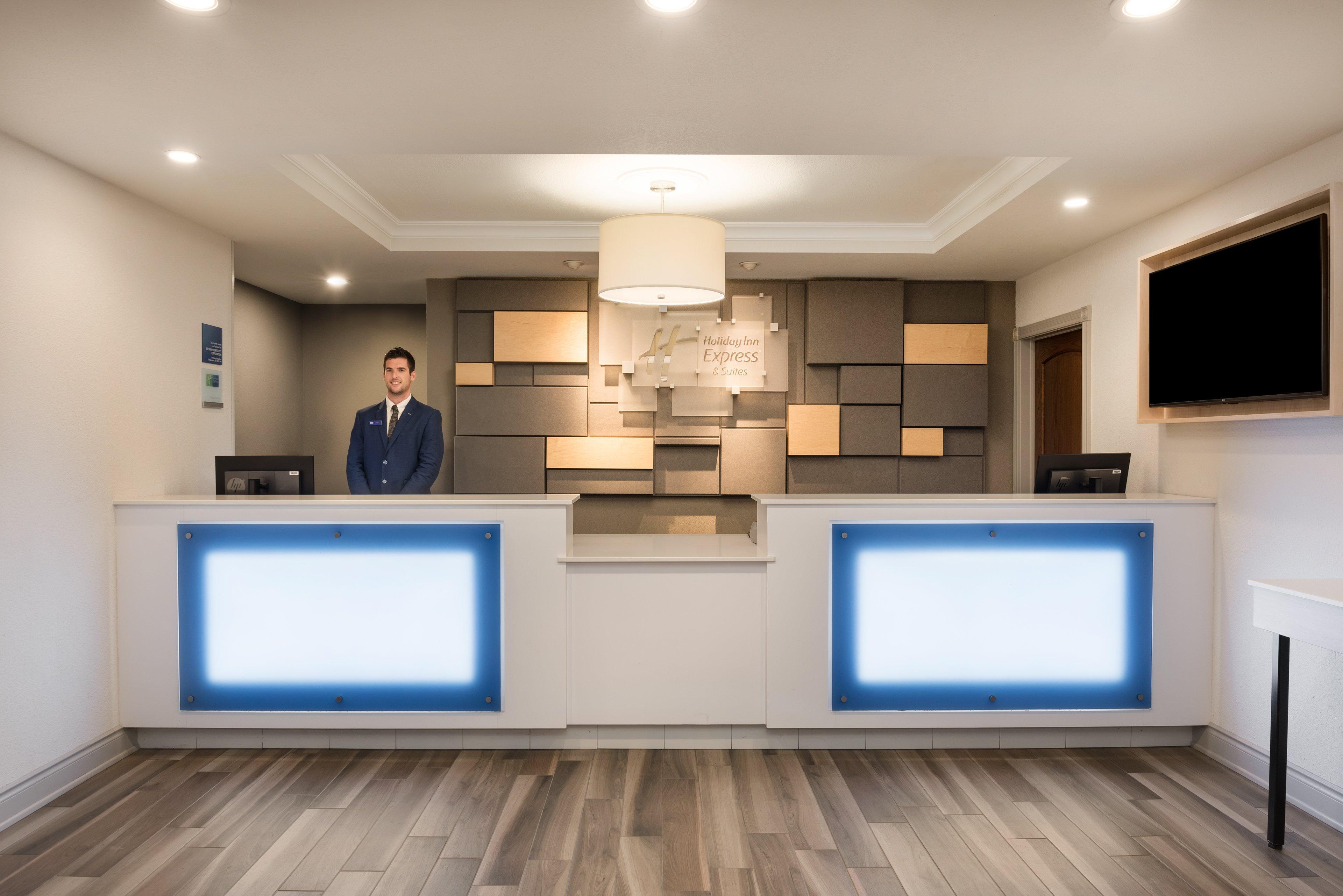 Holiday Inn Express Hotel & Suites 1000 Islands - Gananoque By Ihg Exterior foto
