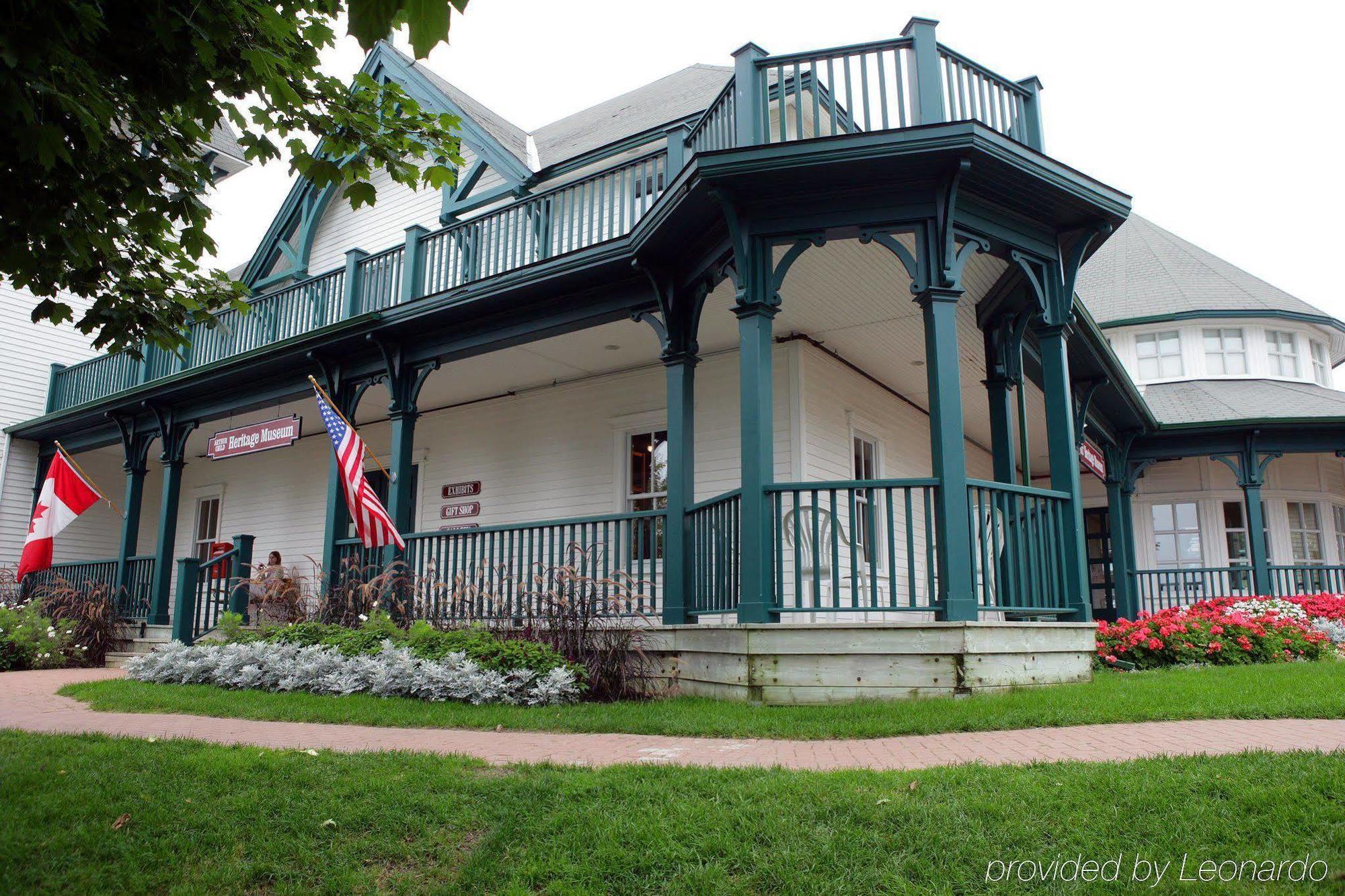 Holiday Inn Express Hotel & Suites 1000 Islands - Gananoque By Ihg Exterior foto